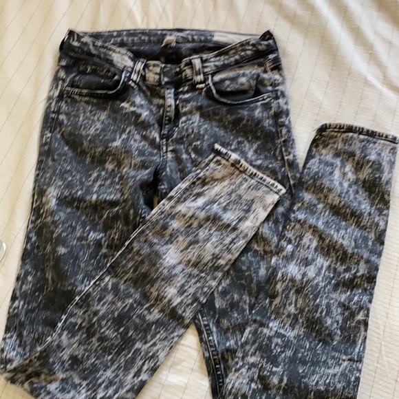 Printed Rag & Bone Jeans - Picture 3 of 4